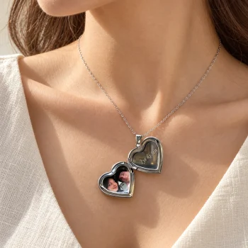Kişiye Özel Fotoğraflı Yazılı Kalp Kapaklı Kolye